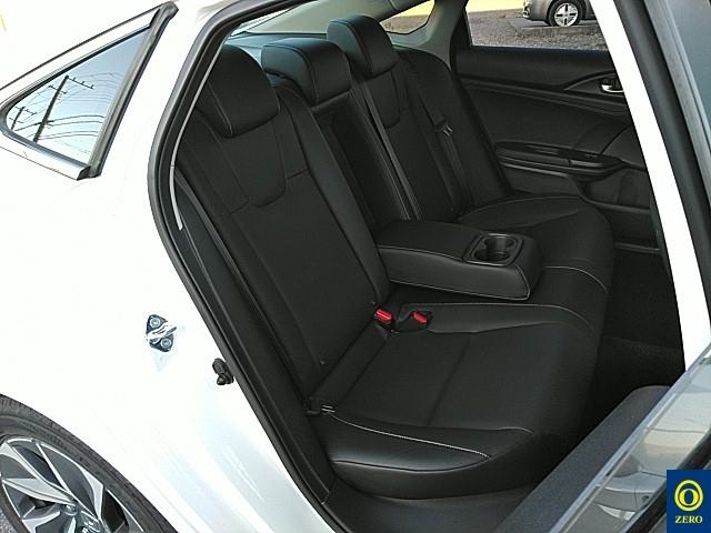 
								HONDA INSIGHT HYBRID 2019 full									