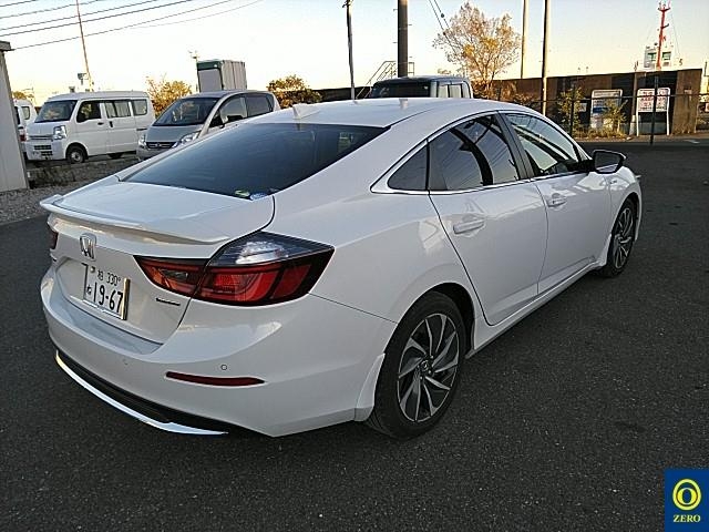 
								HONDA INSIGHT HYBRID 2019 full									